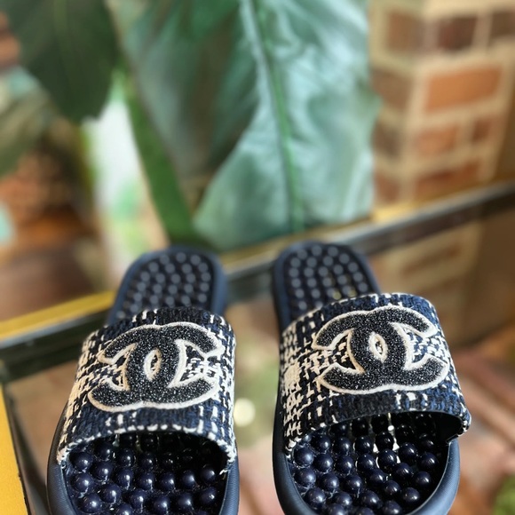 Chanel Tweed slides with rubber massage soles in size 40 Authentic - Picture 11 of 15